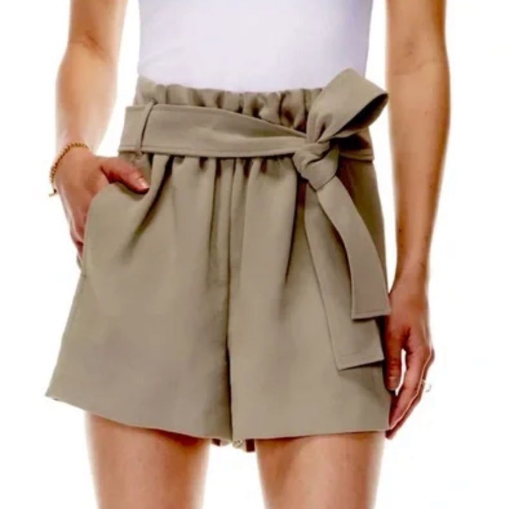 Wilfred paper bag high‎ rise shorts women’s size 00